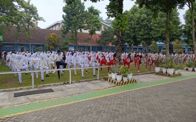 Partisipasi dalam Pertemuan Pagi Ceria
